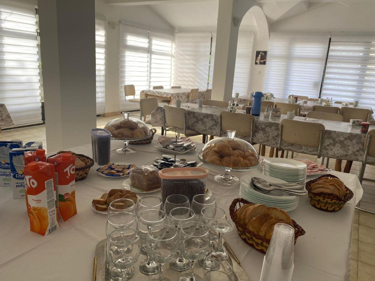B&B Family Ostojic Međugorje Buitenkant foto
